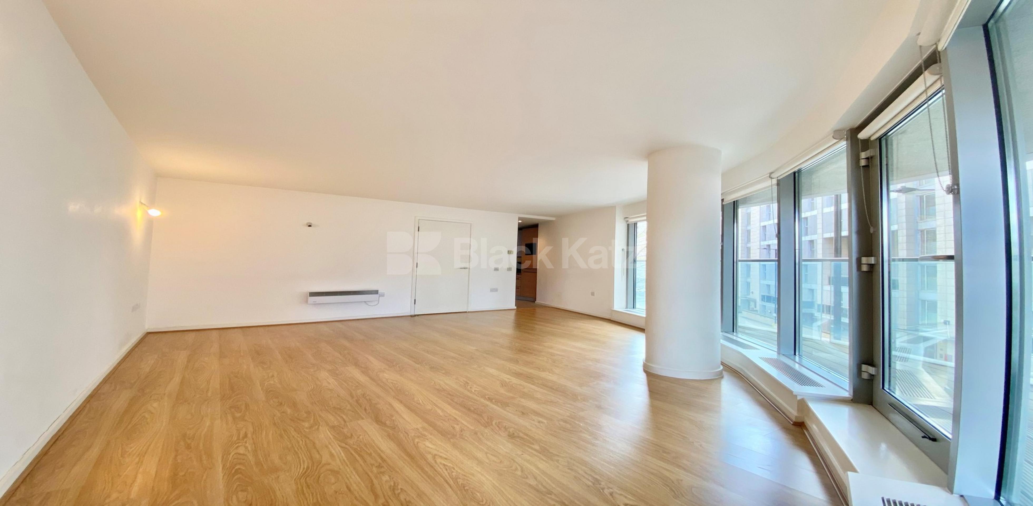 			VIRTUAL TOUR AVAILABLE!, 1 Bedroom, 1 bath, 1 reception Apartment			 Thames Path (NE Extension), Canary Wharf / Isle Of Dogs E14